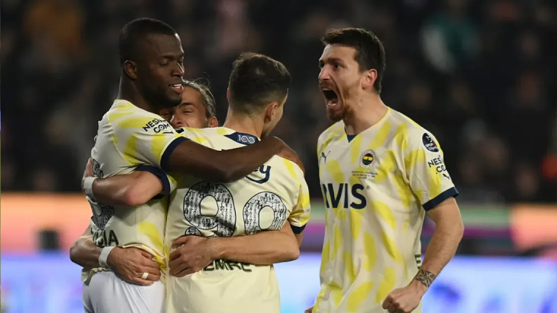 Gaziantep FK - Fenerbahçe (1-2 Maç Sonucu) Enner Valencia takımını ipten aldı