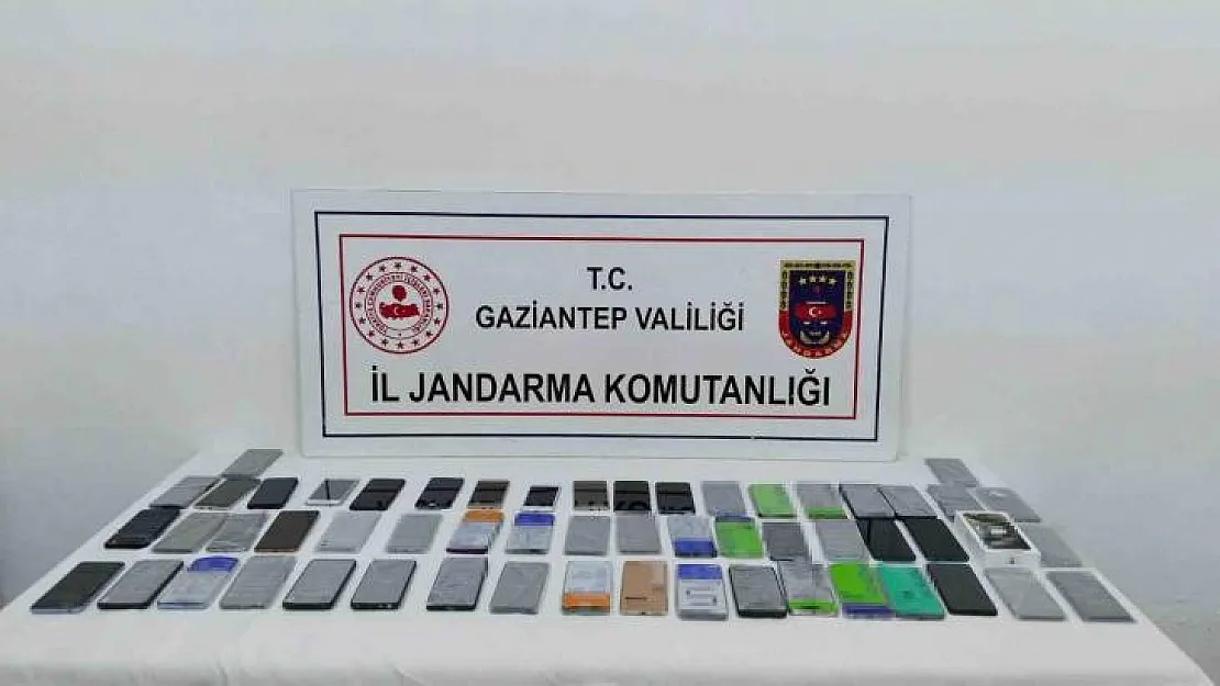 Gaziantep'te 2 milyon TL değerinde kaçak telefon ele geçirildi