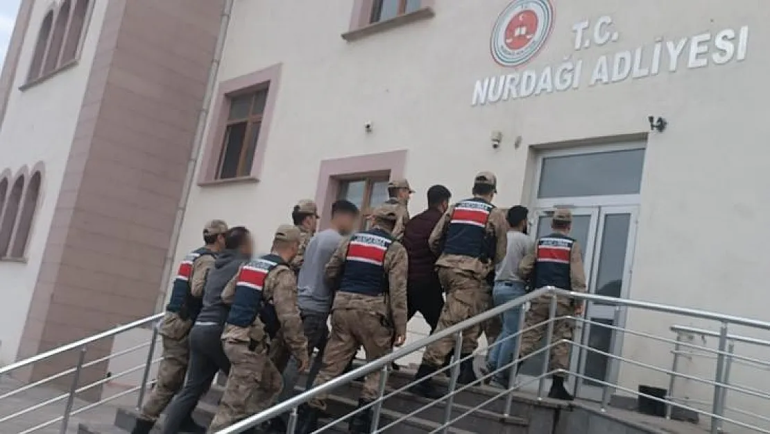 Gaziantep'te 4 göçmen kaçakçısı organizatörü yakalandı