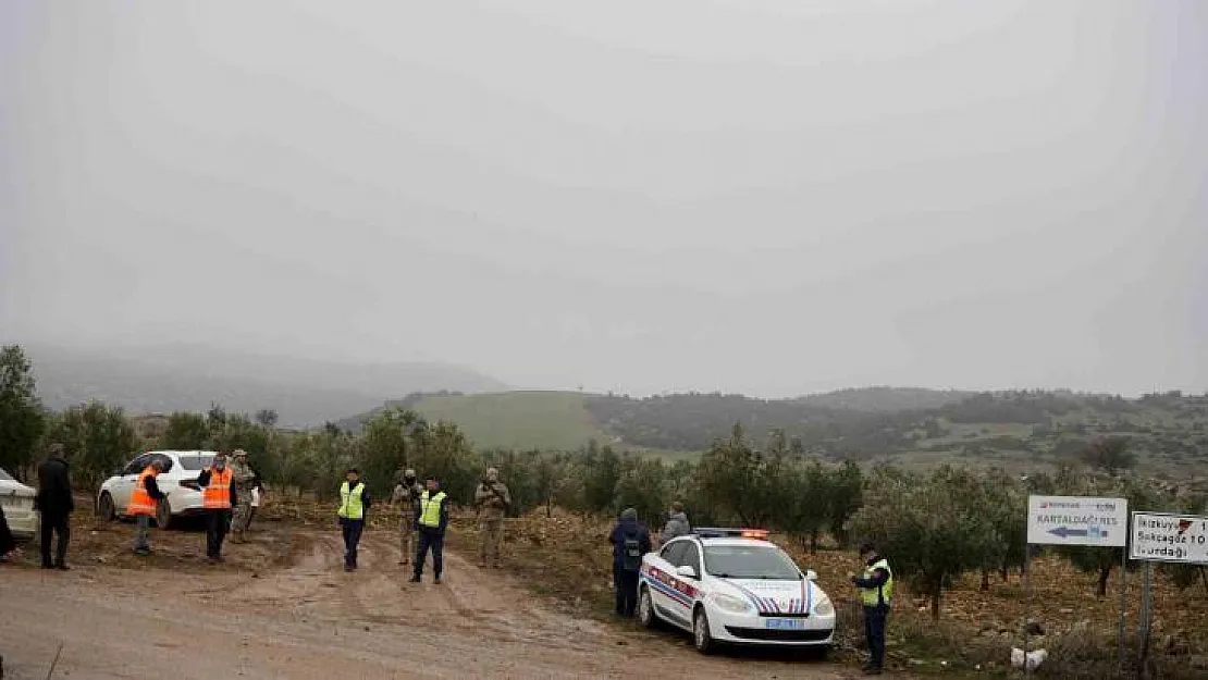 Gaziantep'te düşen helikopterin enkazını kaldırma çalışmaları devam ediyor