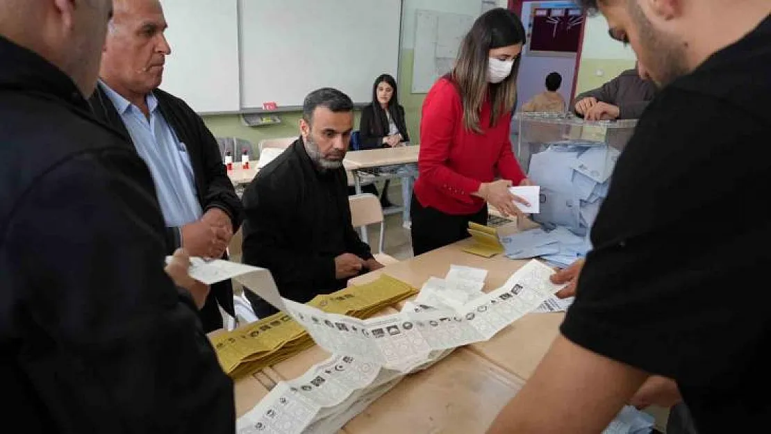 Gaziantep'te oy verme işlemi sonlandı, sayım başladı