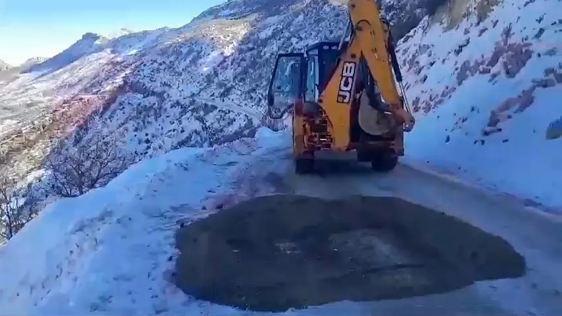 Gündeme Getirdiğimiz Yolda Tuzlama Çalışmaları Yapıldı!