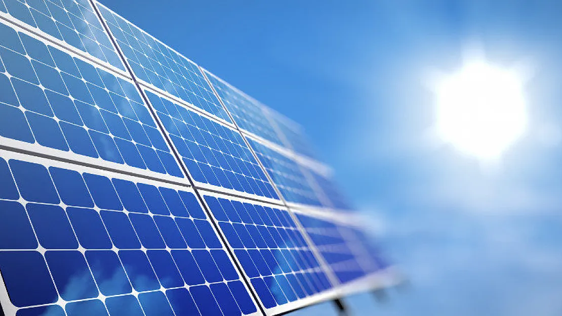 Almanya ve İngiltere, güneş enerjisi üretiminde rekor kırdı