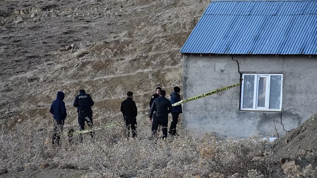 Hakkari'de korkunç olay! Biri doktor 3 kişi vurulmuş halde bulundu