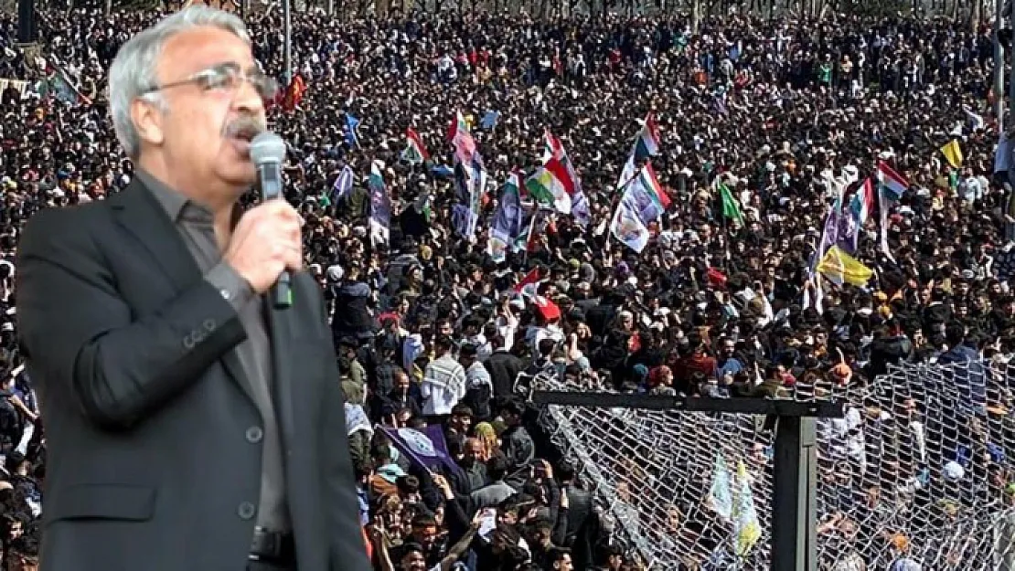 HDP Eş Genel Başkanı Mithat Sancar hükümete meydan okudu: Nevruz'a merhaba, AKP-MHP iktidarına da elveda