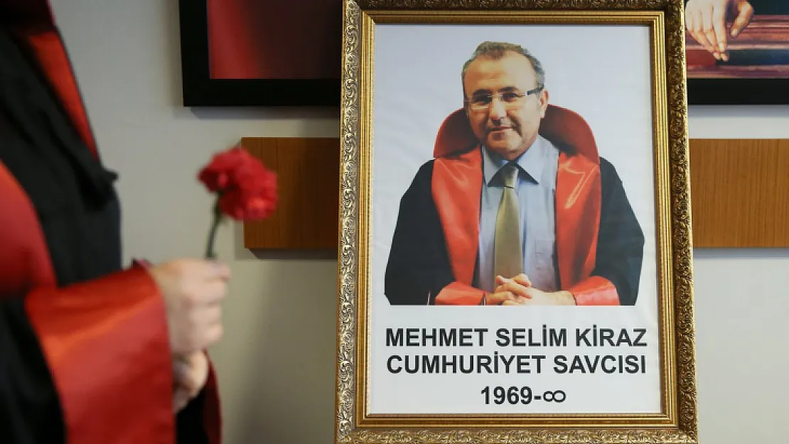 Hemşerimiz Savcı Mehmet Selim Kiraz'ın şehadetinin üzerinden 7 yıl geçti