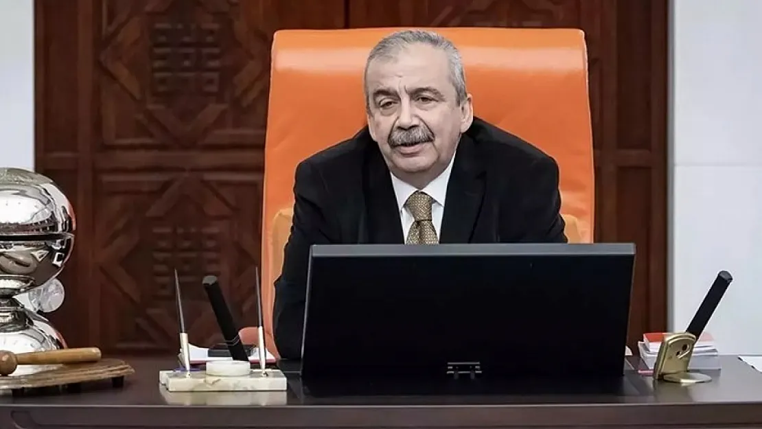 Sırrı Süreyya Önder'in ameliyatı 10 saatlik sürenin ardından bitti! Ameliyat sonrası hastaneden sağlık durumuna ilişkin açıklama