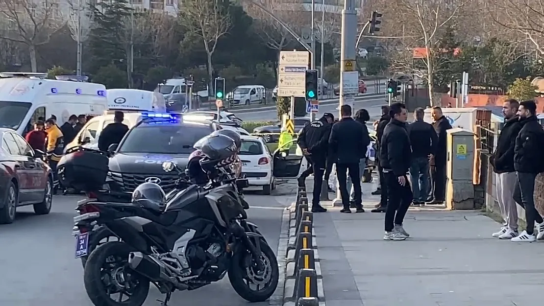 İstanbul'da Dehşet Verici Olay: Polis Çevirmesinde Araçtan Kadın Cesedi Çıktı