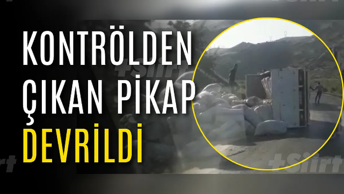Siirt'te Saman Yüklü Transit Devrildi