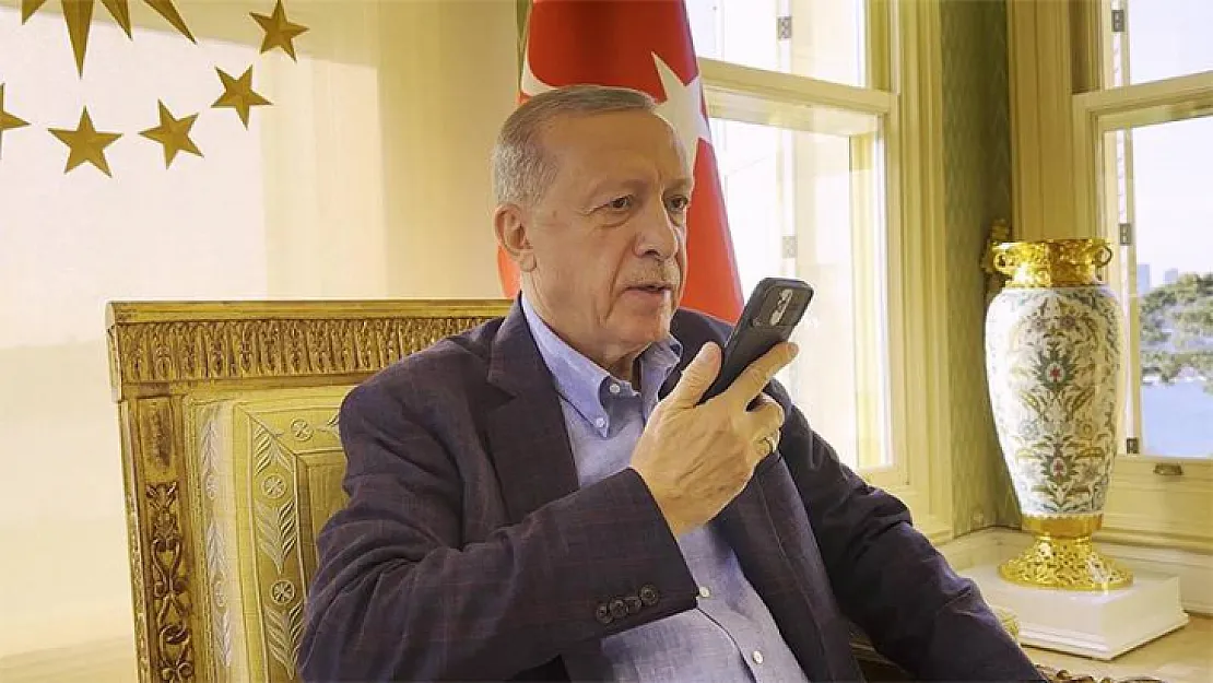 Cumhurbaşkanı Erdoğan'ın telefonunda sadece bir uygulama var! Hangi uygulama olduğunu öğrenince şaşıracaksınız...