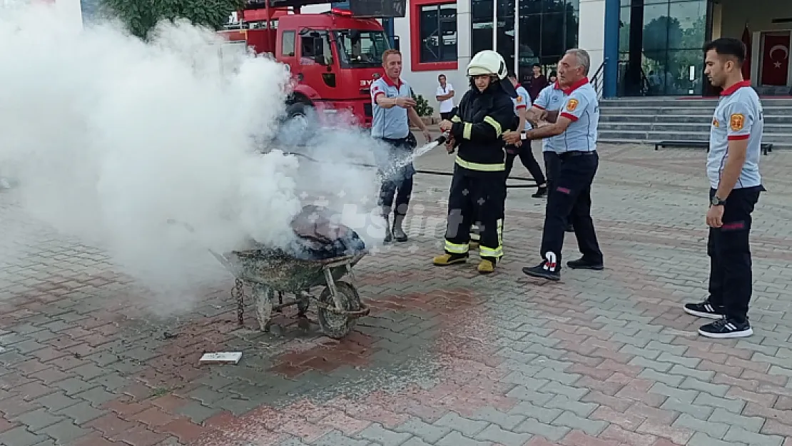 İtfaiye Haftası Kutlamaları Devam Ediyor! Meva Kolejinde Yangın Tatbikatı