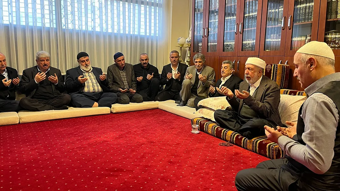 Bitlis'te Husumetli İki Aileyi Siirtli Kanaat Önderi Barıştırdı