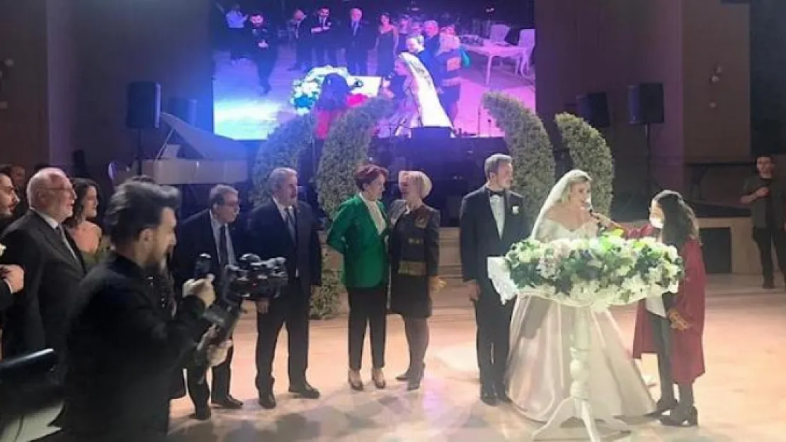 İyi Parti Lideri Akşener, Siirtli Siyasetçinin Oğlunun Düğününde Nikah Şahidi Oldu! Konuşurken Duygulanıp Ağladı