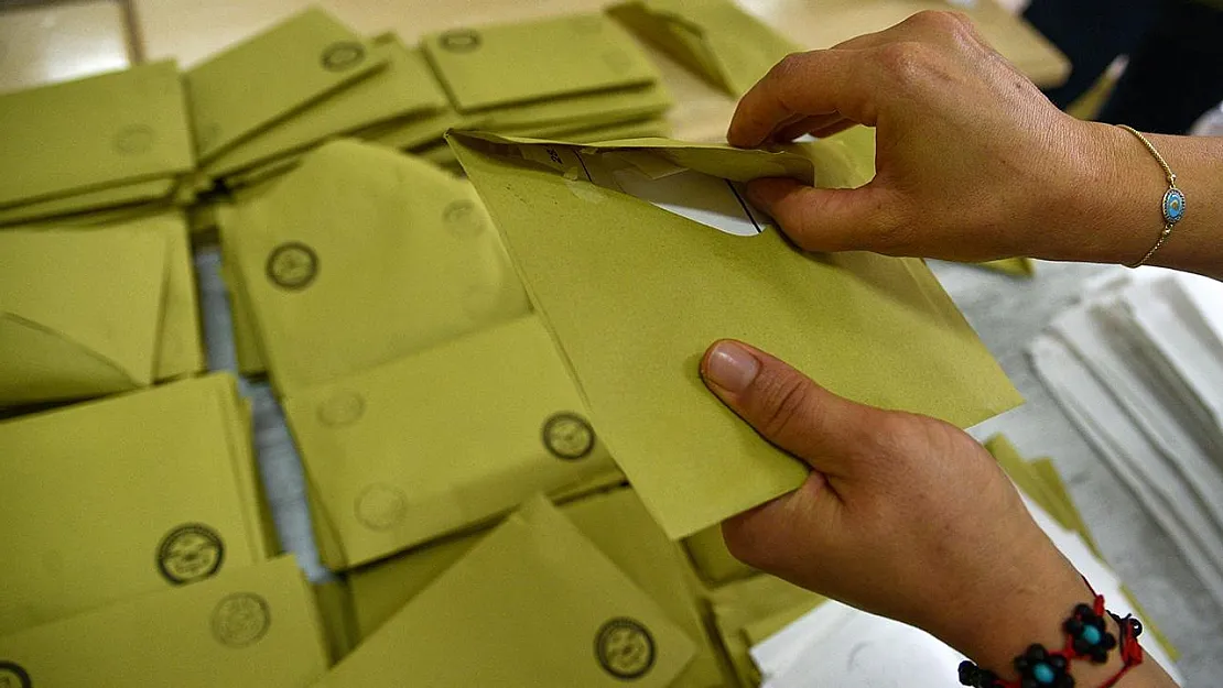 İYİ Parti ve Zafer Partisi Birleşiyor Mu?