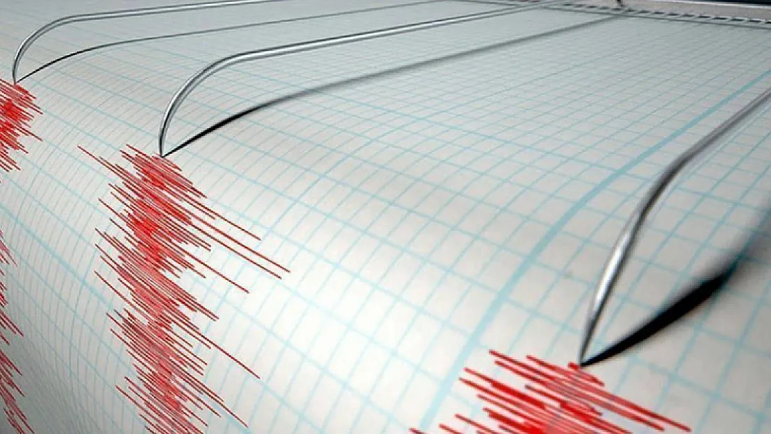 İzmir'de 4.5 büyüklüğünde deprem