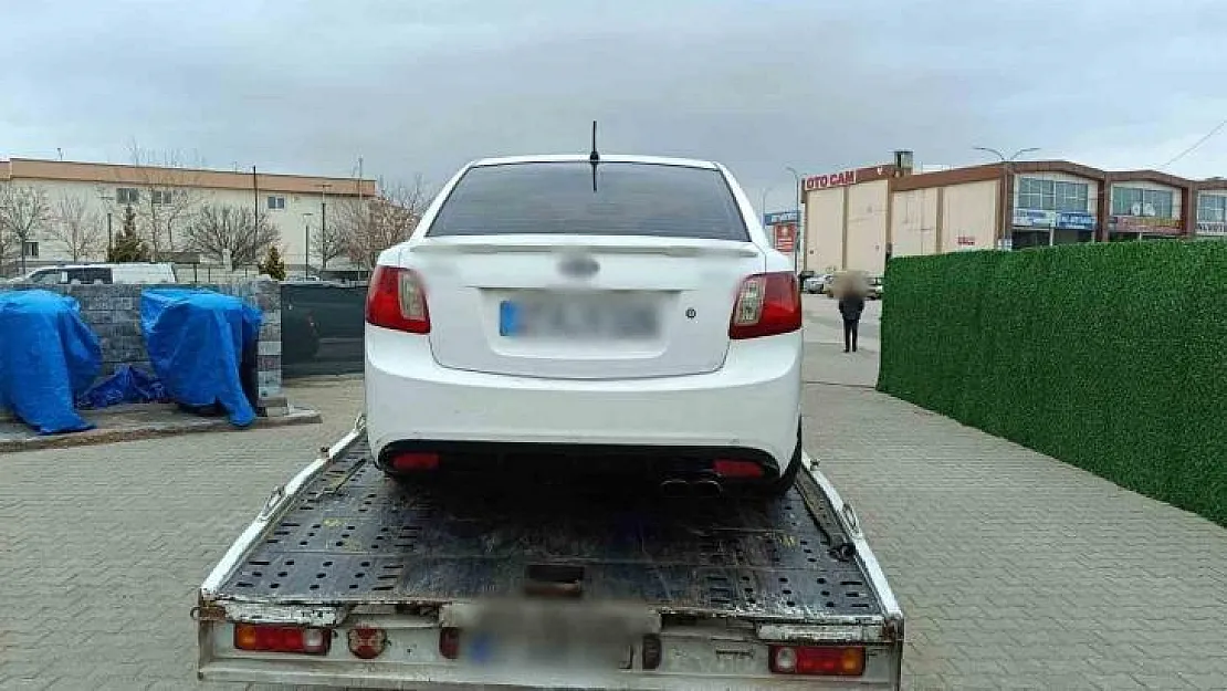 Jandarma'dan çalıntı araç motoru operasyonu