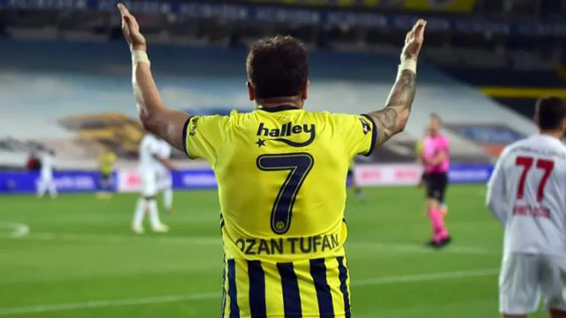 Kadıköy'de kabus gibi gece! Fenerbahçe, sahasında Sivasspor'a 2-1 mağlup oldu