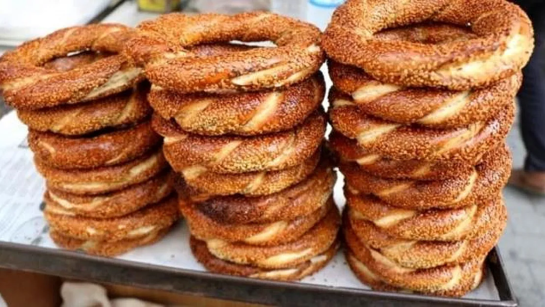 Kahvaltıcılara kötü haber! Simit ve poğaçaya zam geldi!