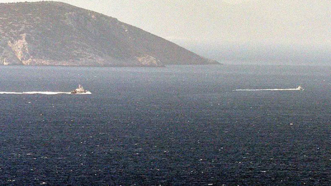 Kardak'ta sıcak saatler: Yunan sahil güvenlik botu Türk sularına girdi