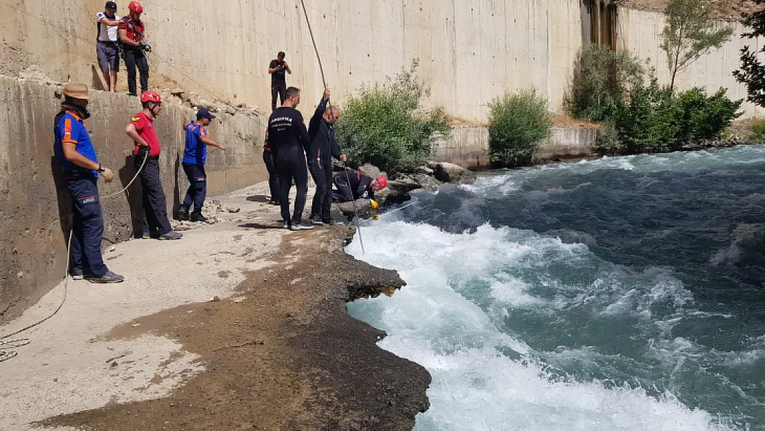 Kayıp sağlıkçı Güneş 19 gündür aranıyor