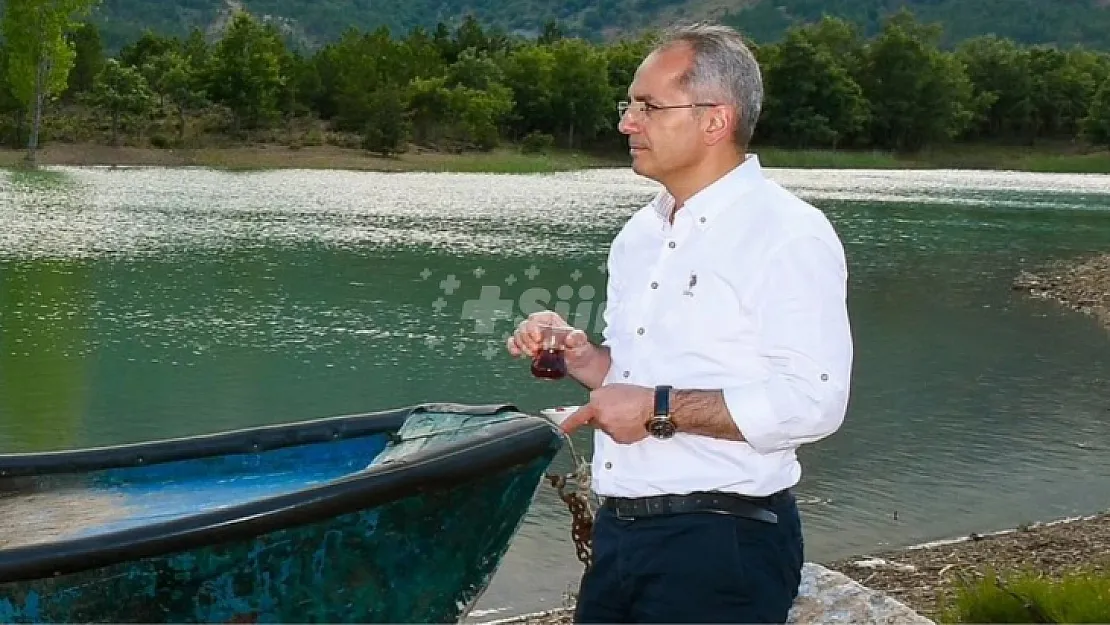 Kaymakamdan zehir zemberek veda: Çaldıklarınız burnunuzdan gelsin, kefen paranız olsun