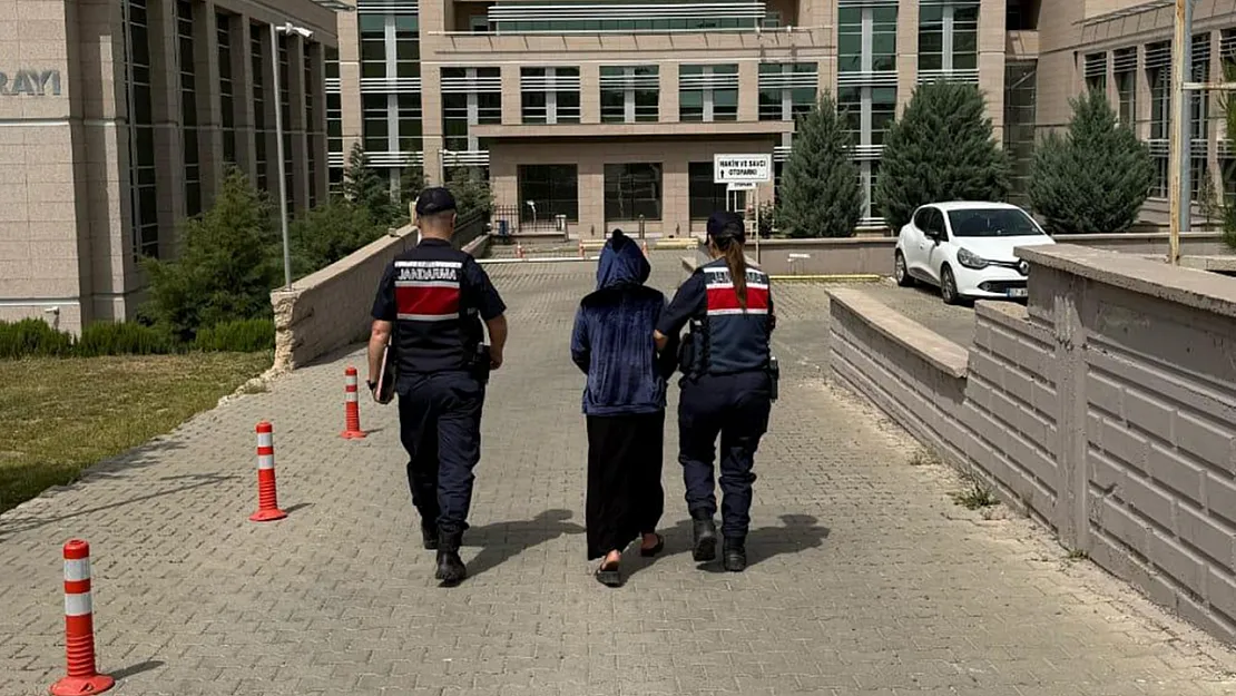 Komşu ilimiz Batman'da suç makinesi kadın yakalandı! 30 hırsızlık suçundan aranıyordu