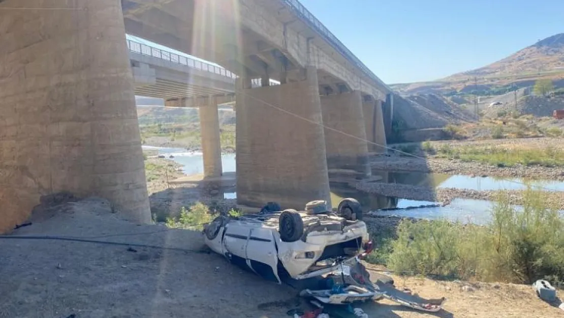 Kontrolden çıkan otomobil köprüden uçtu: 1 ölü, 2 yaralı