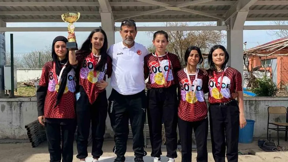 Koşuyolu Lisesi Bocce'de çifte şampiyonluk elde etti