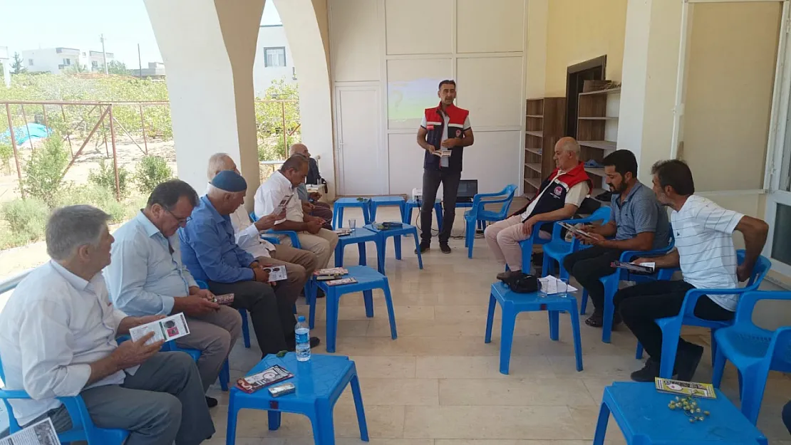Kurtalan'da Siirt Fıstığı İçin Modern Teknikler Üreticiye Anlatıldı!
