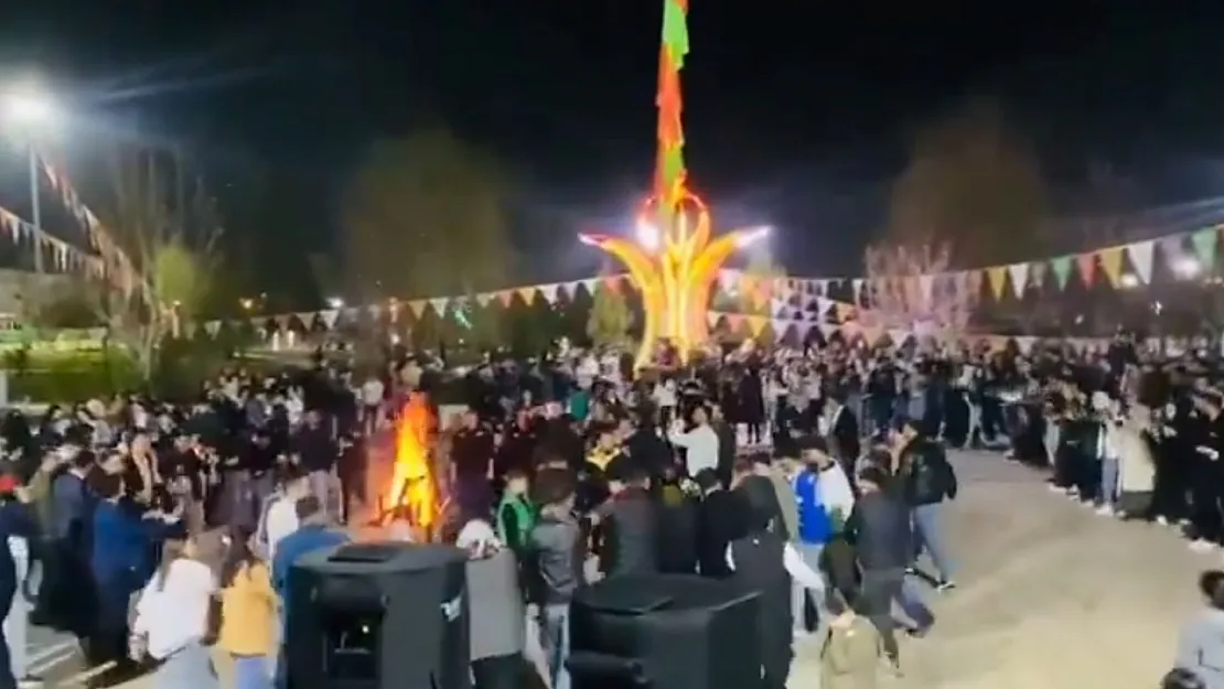 Kurtalan'da Yıllar Sonra İlk Newroz Ateşi Yakıldı