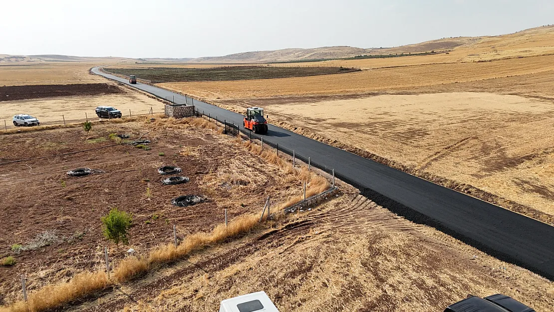 Kurtalan–Kayabağlar Yolu Sıcak Asfaltla Buluşuyor