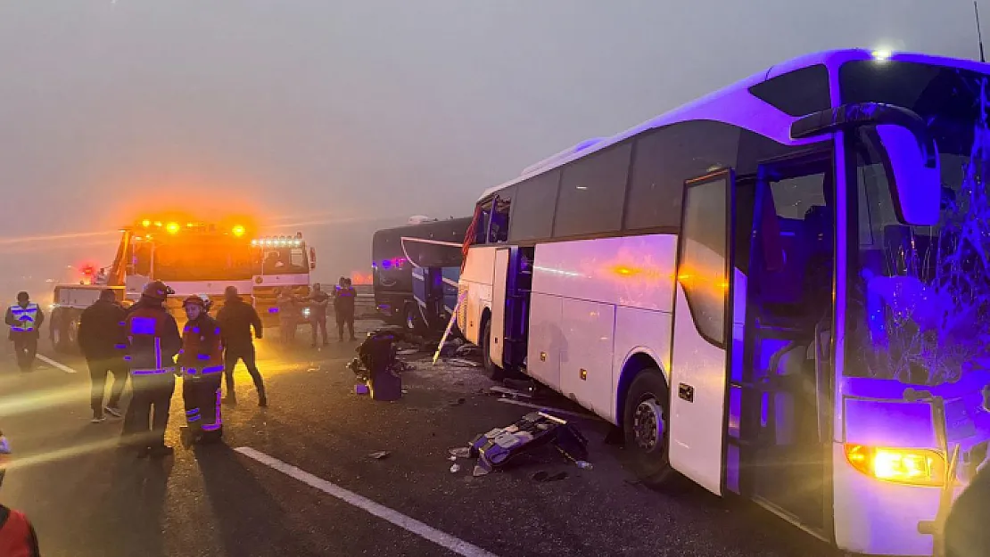 Kuzey Marmara Otoyolu'nda zincirleme kaza: 10 ölü, 59 yaralı