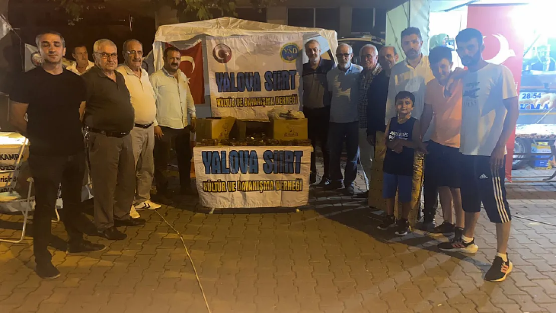 Marmara Depremi'nde Hayatını Kaybedenler Yalova'da Anıldı! Siirtliler Derneği Törende Lokma Dağıttı