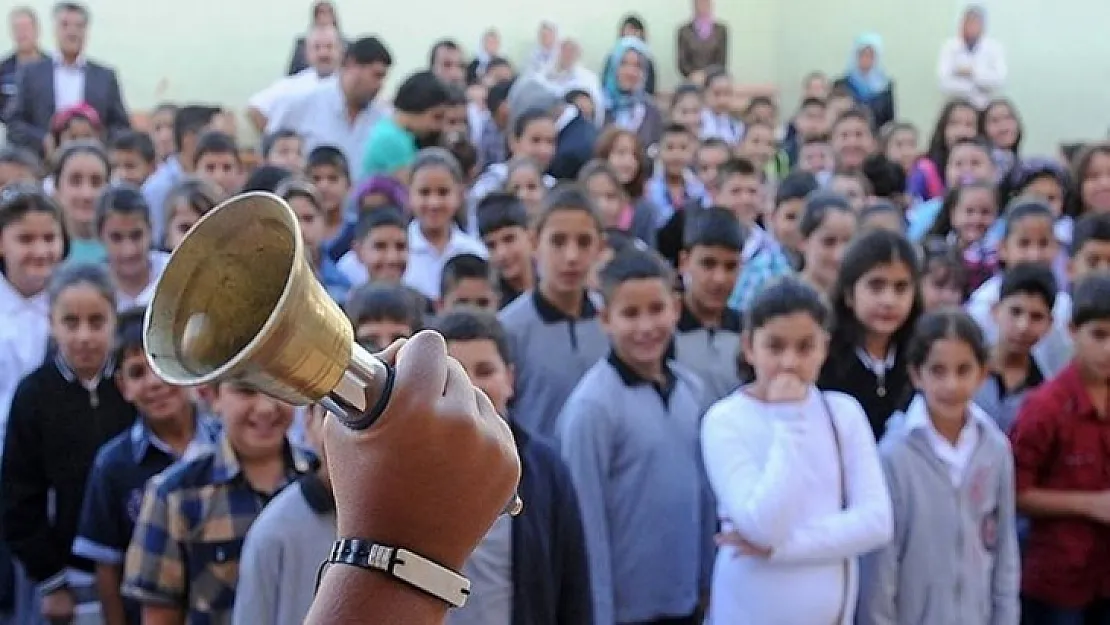 MEB'den öğrencileri üzecek karar: Yaz tatili kısalıyor