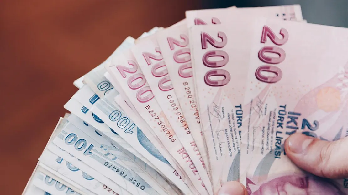 Memur maaşına 3000 TL seyyanen zam ve yüzde 30 refah payı geliyor