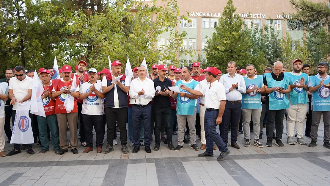 Memur-Sen Siirt İl Temsilciliğinden ''Yetersiz Teklife Hayır'' Eylemi