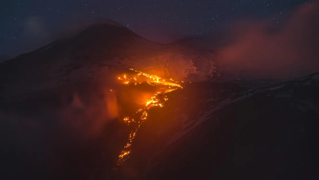 Meteoroloji açıkladı: Etna Yanardağı yeniden faaliyete geçti!