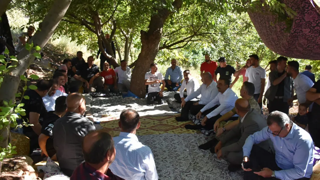 Meydandere köyünde yüzlerce kişinin katıldığı şenlik düzenlendi