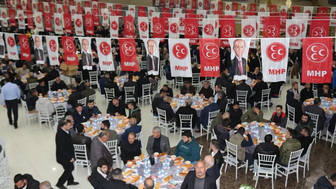 MHP'nin İftar Davetine Yoğun Katılım