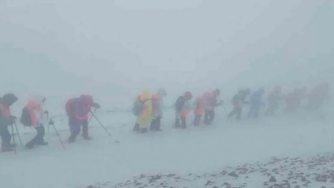 Nemrut'ta turizm sezonu devam ediyor