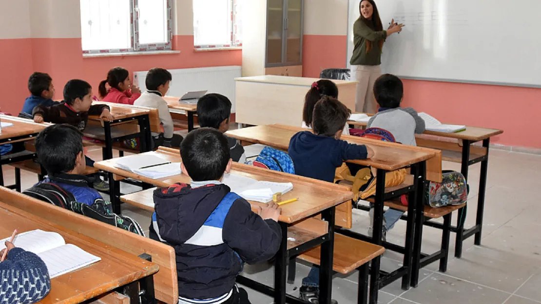 Öğretmen ve okul çalışanlarının aşılamasına ilişkin açıklama