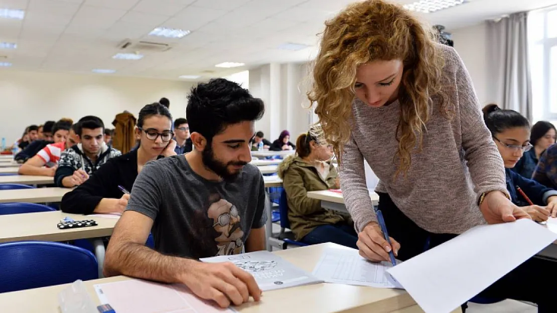 Öğretmenlerin Sınav Görev Ücretine Zam Yapıldı