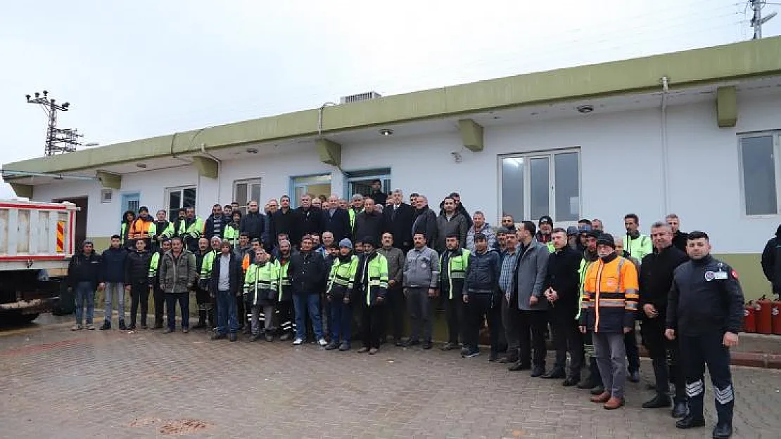 Oğuzeli Belediyesi çalışanların yüzünü güldürdü