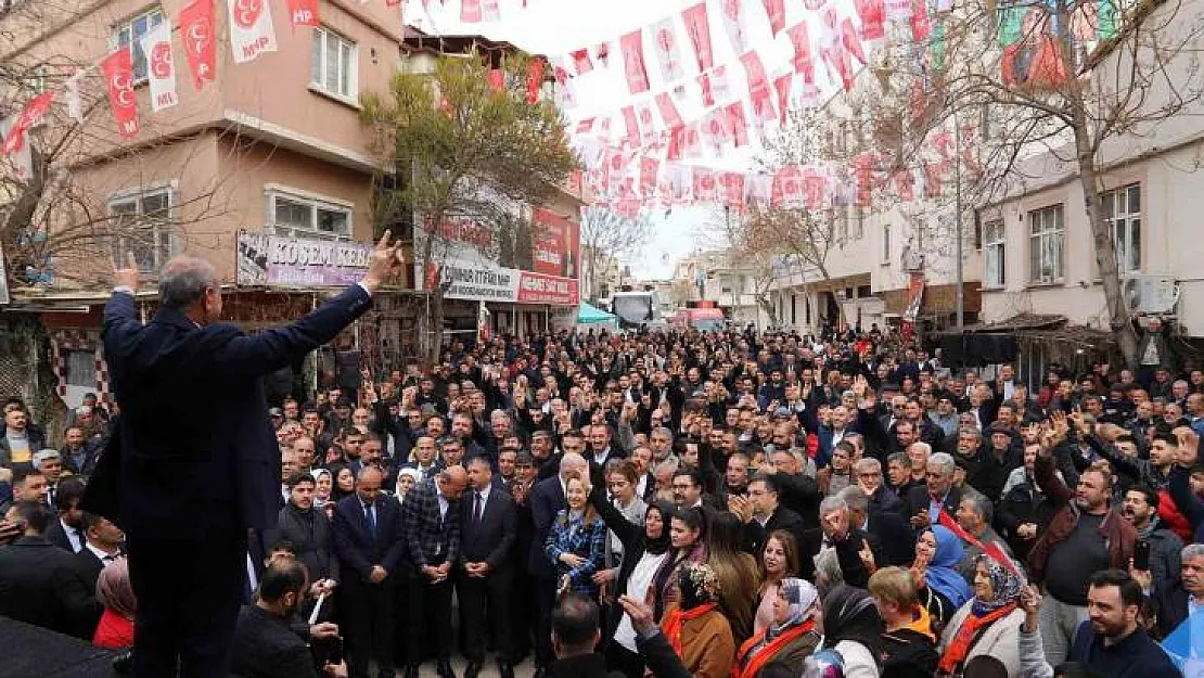 Oğuzeli'nde miting gibi açılış