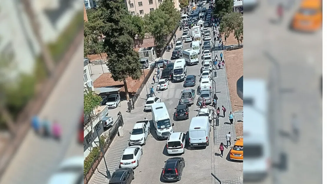 Okullar Açıldı, Siirt'te Trafik Çilesi Başladı