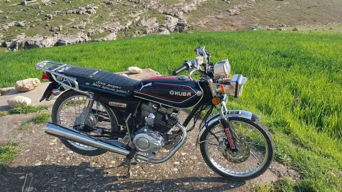 Park halindeki motosikletler çalındı