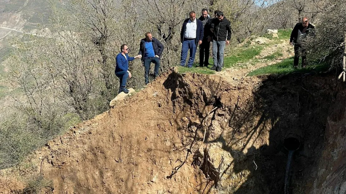 Pervari'de Toprak Kayması, Kanalizasyon Şebekesi Zarar Gördü