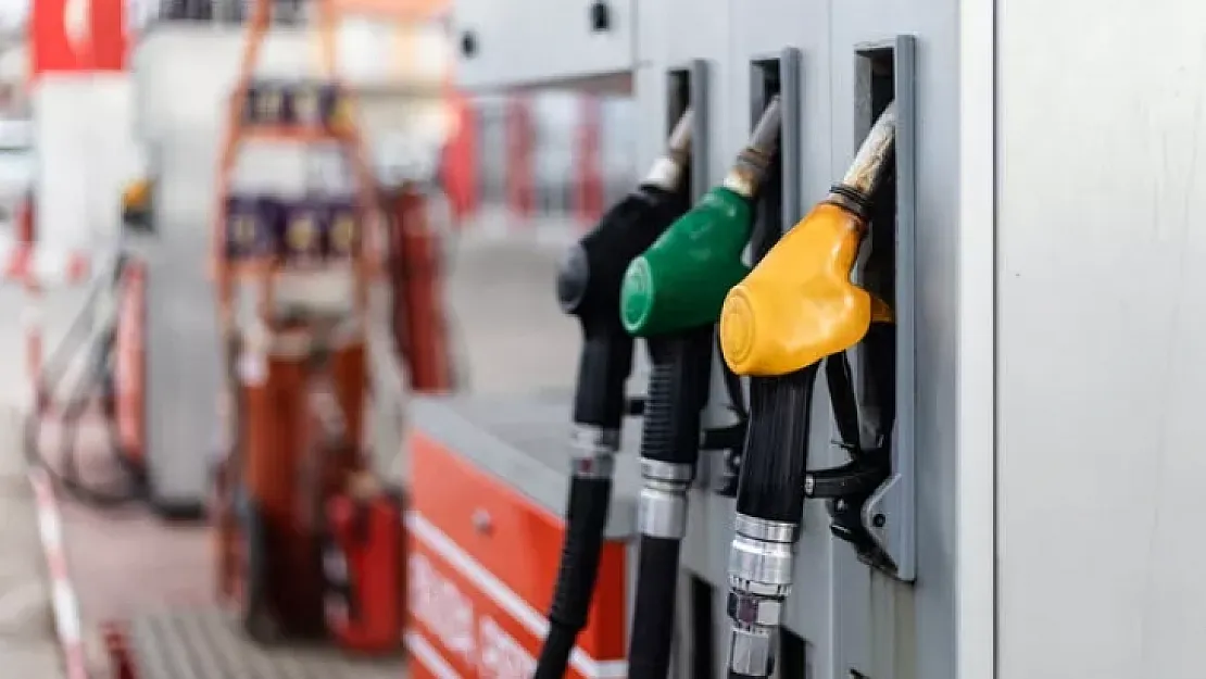 Petrol fiyatları sert düştü: Akaryakıta indirim gelecek mi?