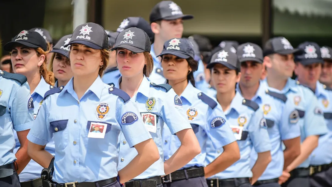 Polislerin mesai saatleri yeniden düzenlendi!