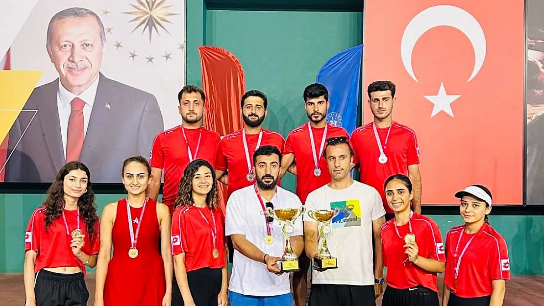Raketiyle Konuştu: Siirtli Sporcular Türkiye'ye Damga Vurdu